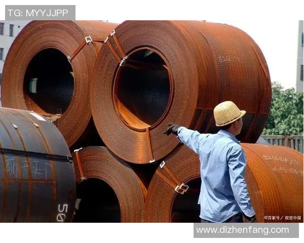 足球球星卡市场低迷走势分析：价格下跌原因及未来趋势探讨